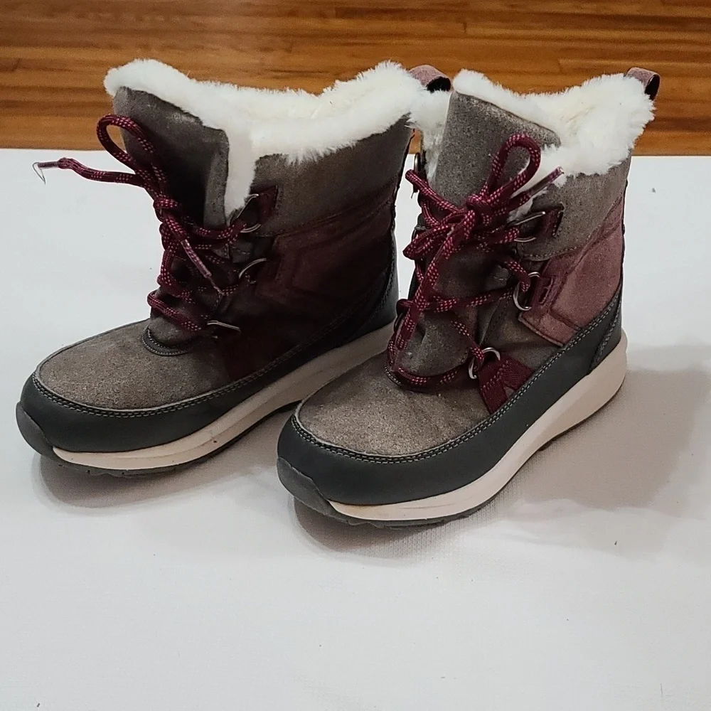 Cat & Jack Girls Winter Snow Boots‎ Gray Burgandy Faux Fur/Suede Sz 2 EUC